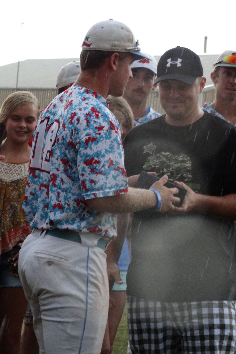 Roy Allen hands Kyle Knauth MVP award. (photo by Deedee Luebbers). 