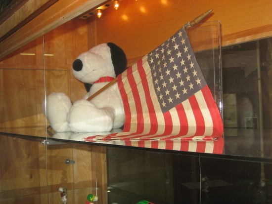 Snoopy Flies Into Mid-America Air Museum For A Visit