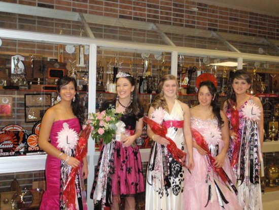 Juana Rivero Crowned LHS Homecoming Queen