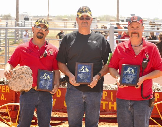 Elfers Wins 2011 Cow Chip Throw