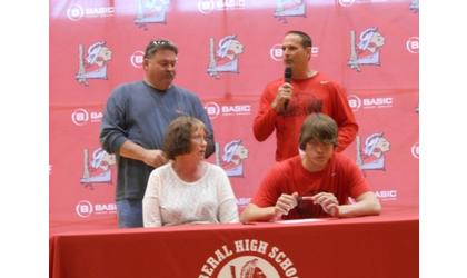 Four LHS Athletes Sign