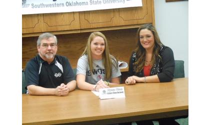 Seward Spiker Signs at Southwestern Oklahoma State