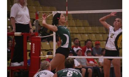 Silva and Gasparini Lift Seward to 2-0 Day in Garden City