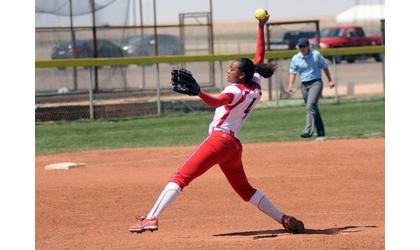 Aggie Softball Wins Two