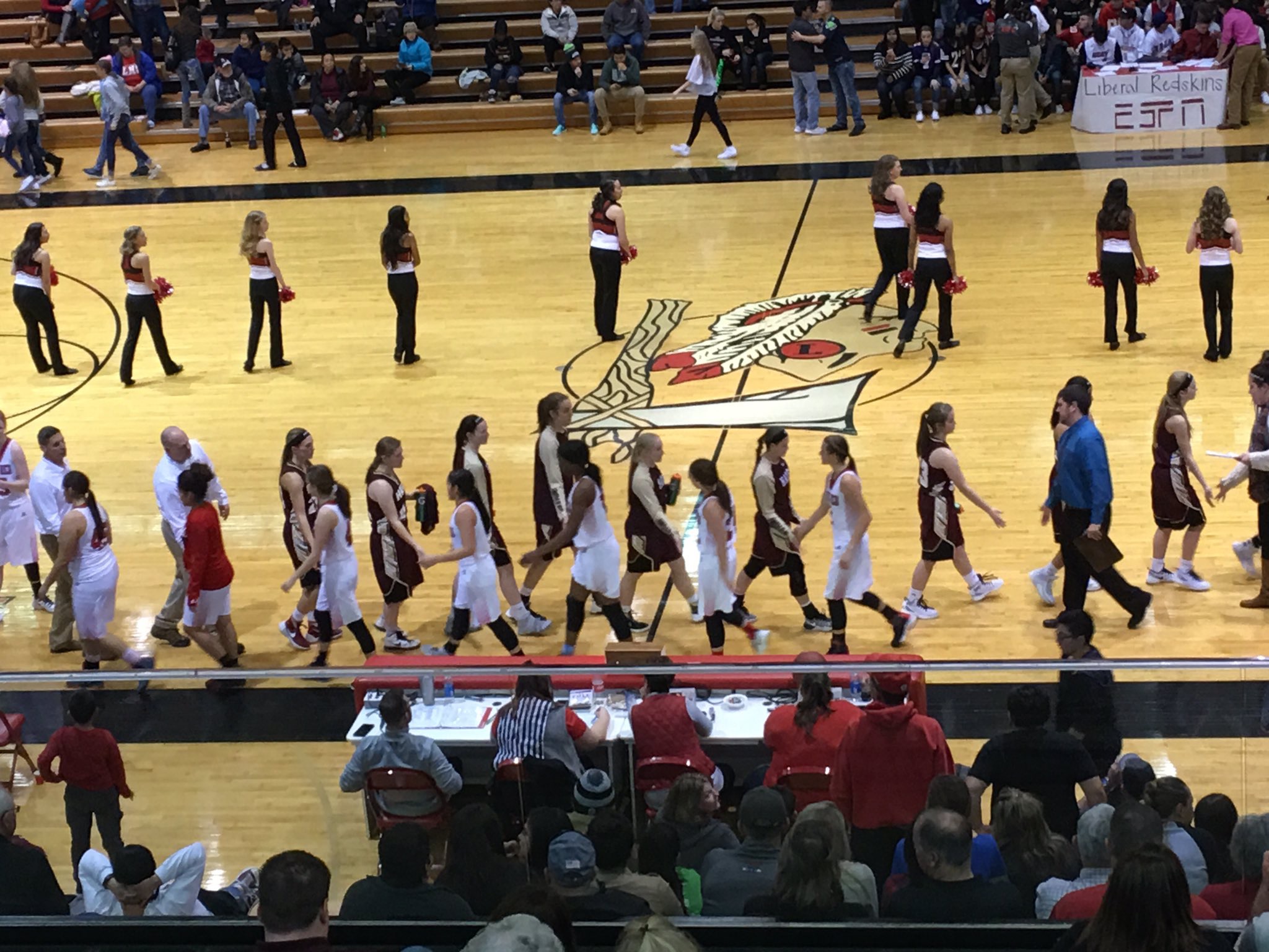 Lady Skins Run Away from Hays Late