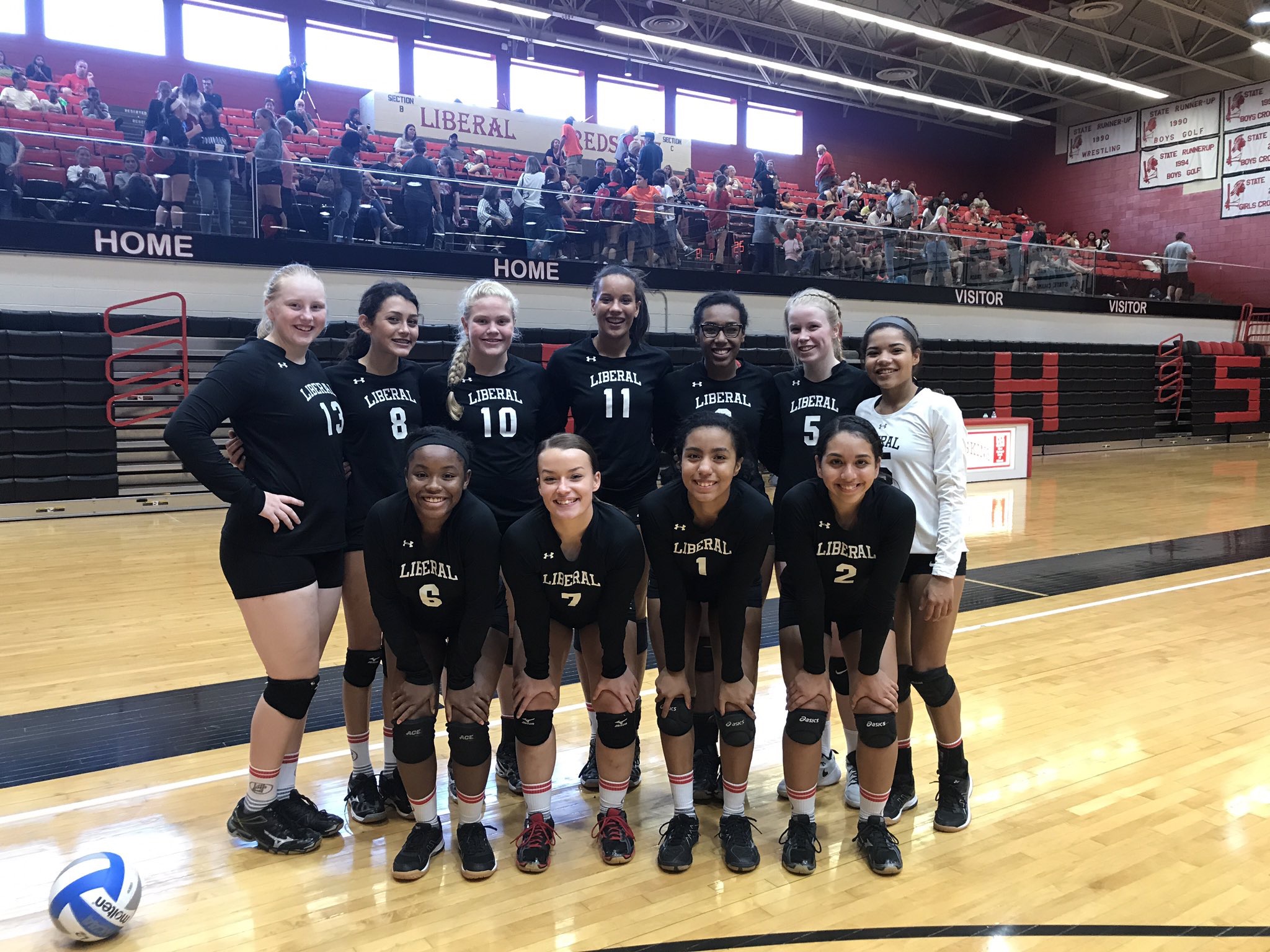 LHS Spikers Take Two at Home
