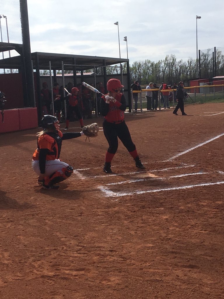 LHS Softball Sweeps Ulysses