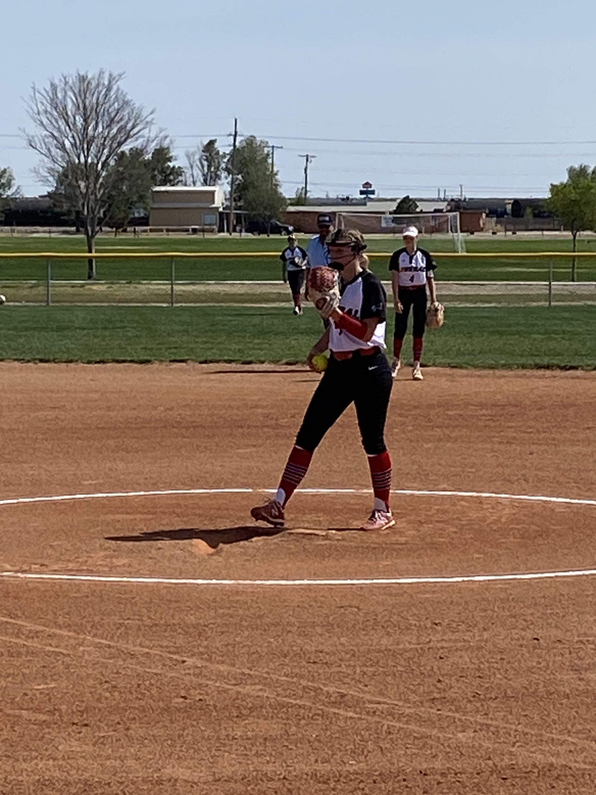 WAC Leader Hays Sweeps LHS Softball
