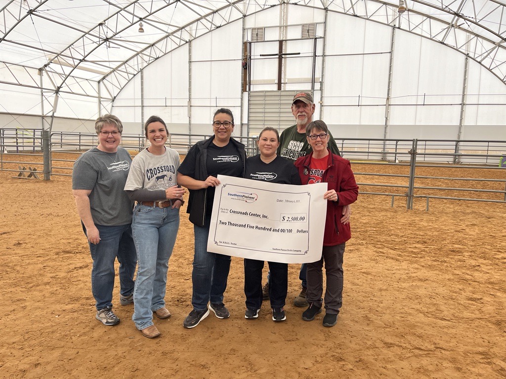Southern Pioneer Electric Presents Crossroads Center, Inc. with $2,500 H.U.G.S. Grant