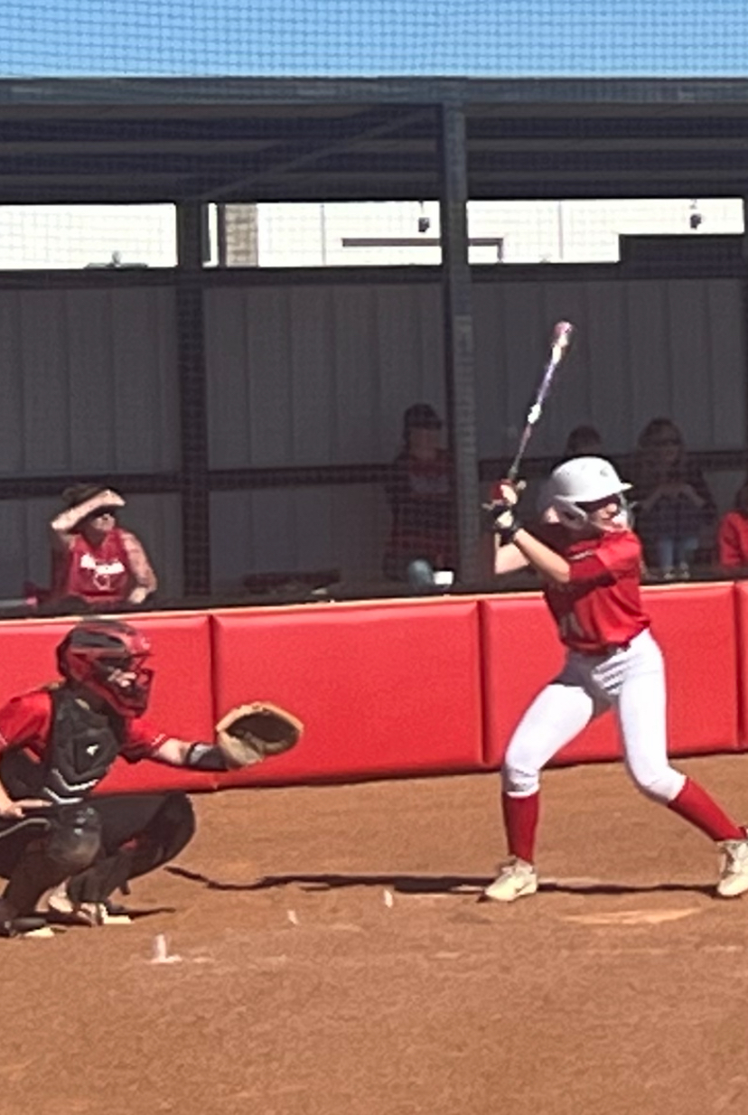 Great Bend Sweeps LHS Softball